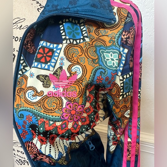 HOT SALE ๐ฅ WOMENS ADIDAS BORBOMIX PRINTED TRACK JACKET SIZE XS ๐ฅ๐ง๐จ๐ฉ๐ฆ๐ช - Picture 4 of 5